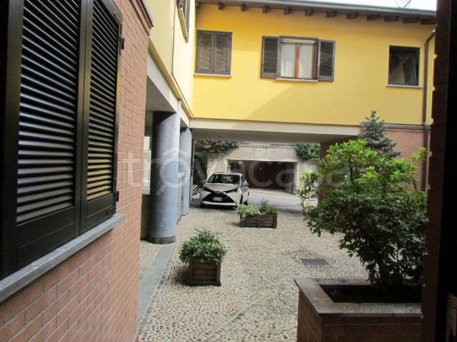 Appartamento in in affitto da privato a Ponte Lambro via Monte Grappa, 14, arredato, da privato, riscaldamento autonomo TrovaCasa