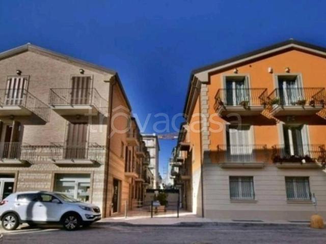 Appartamento in in affitto da privato a Porto Recanati piazza Fratelli Bandiera, 5, da privato, riscaldamento autonomo, centrale TrovaCasa