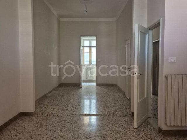 Appartamento in in affitto da privato a Paternò via Santa Lucia, 2, terrazzo, da privato, riscaldamento autonomo TrovaCasa