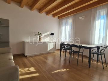Appartamento in in affitto da privato a Padova via Euganea, 57, arredato, da privato, ascensore TrovaCasa