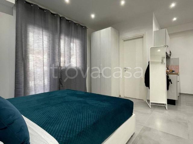 Appartamento in in affitto da privato a Palermo via Benedetto Gravina, 60, da privato, ascensore, ristrutturato TrovaCasa