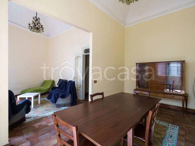 Appartamento in in affitto da privato a Palermo via Vittorio Emanuele, 111, arredato, box, da privato TrovaCasa