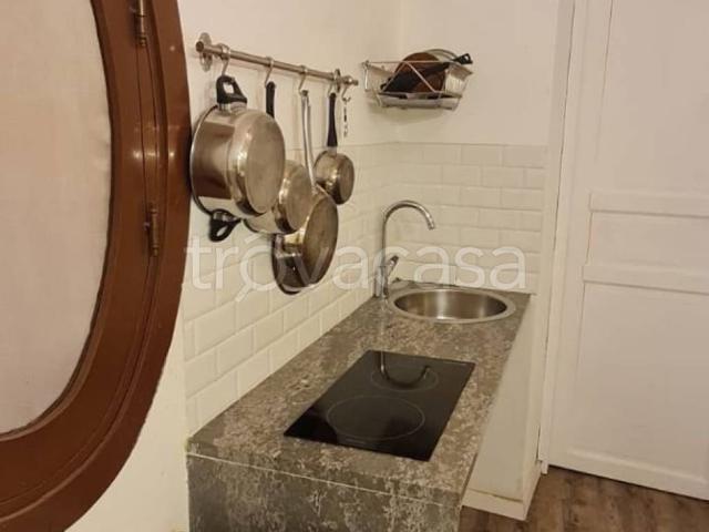 Appartamento in in affitto da privato a Palermo via Vittorio Emanuele, 187, arredato, da privato, centrale TrovaCasa