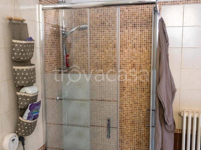 Appartamento in in affitto da privato a Parma borgo Paglia, 23, da privato, centrale, studio TrovaCasa