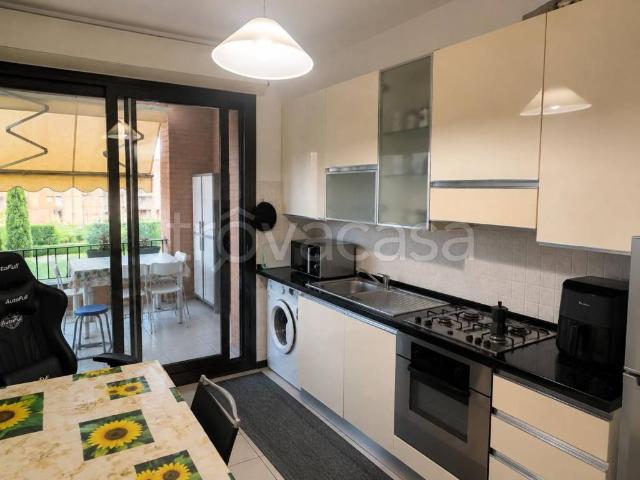 Appartamento in in affitto da privato a Parma via Giuseppe Saragat, 5, giardino, da privato, parzialmente arredato TrovaCasa