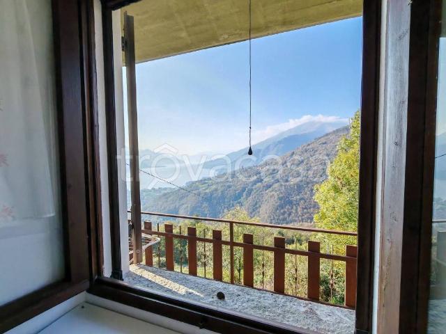 Appartamento in in affitto da privato a Peglio via Cinque Alpini, giardino, posto auto, da privato TrovaCasa