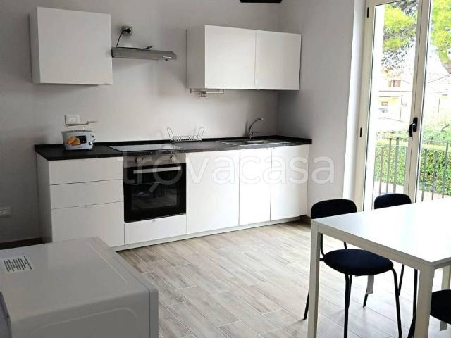 Appartamento in in affitto da privato a Pescara via Tirino, 67, da privato, ristrutturato, balcone TrovaCasa
