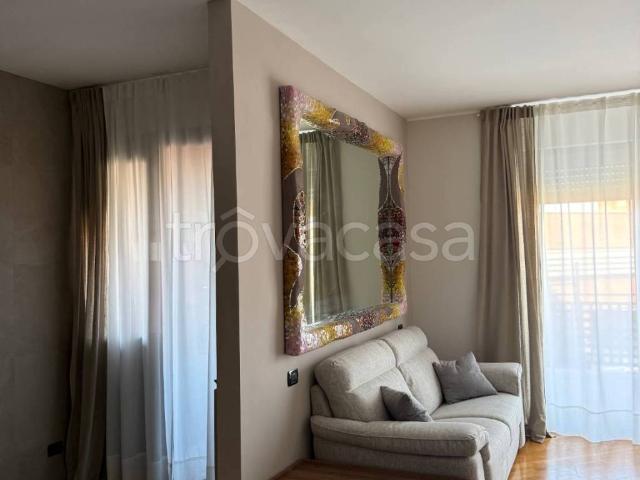 Appartamento in in affitto da privato a Pescara piazza Francesco Paolo d'Angelosante, 6, arredato, da privato, nuova costruzione TrovaCasa