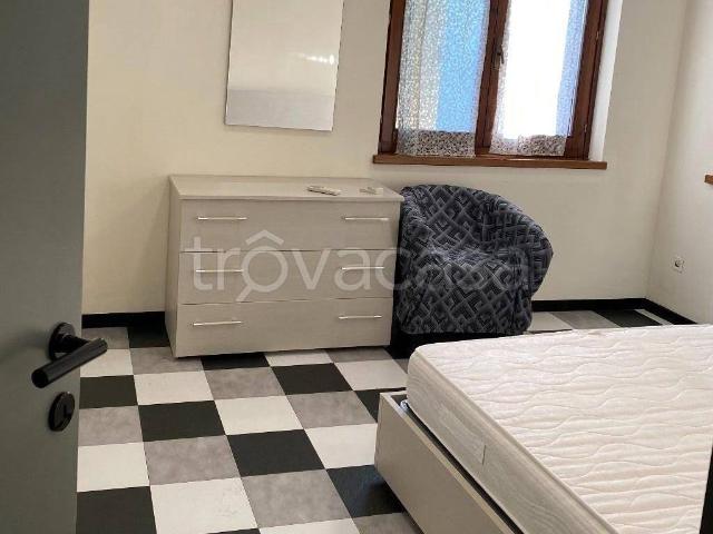 Appartamento in in affitto da privato a Peschiera del Garda via Bell'Italia, 29, da privato TrovaCasa