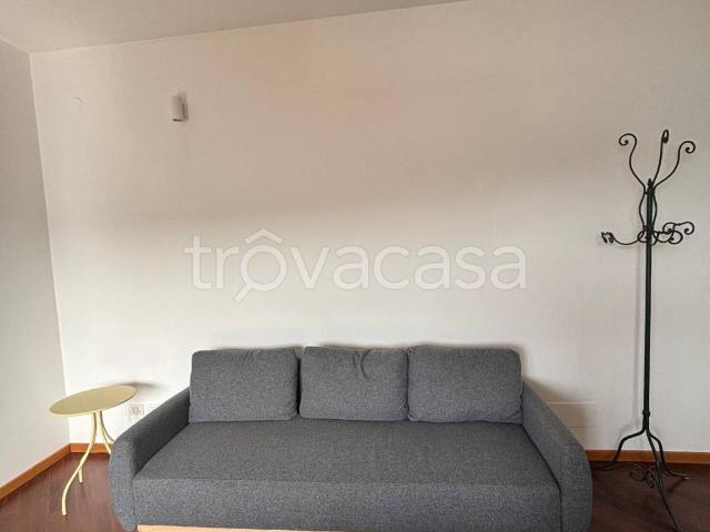 Appartamento in in affitto da privato a Pesaro viale Belgrado, s arredato, da privato, vista mare TrovaCasa