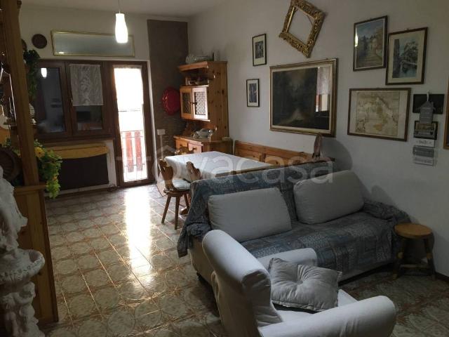 Appartamento in in affitto da privato a Piazzatorre via Centro, 14, arredato, da privato, ascensore TrovaCasa