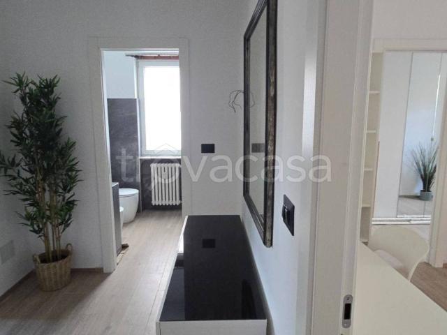 Appartamento in in affitto da privato a Pinerolo via Stefano Fer, 29, da privato, ristrutturato, luminoso TrovaCasa