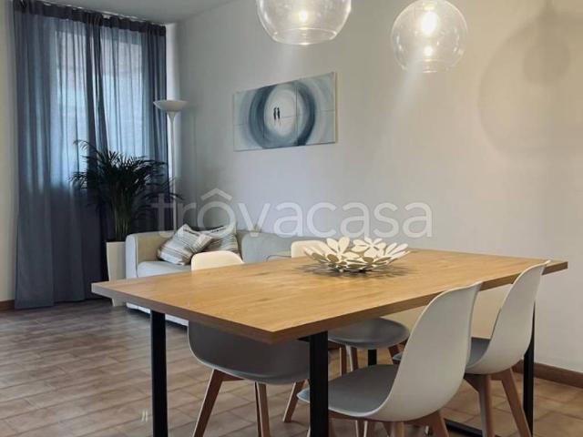 Appartamento in in affitto da privato a Prato via Adriano Zarini, 352, da privato, ristrutturato, lavatrice TrovaCasa