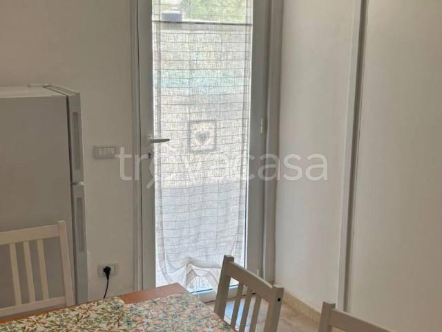 Appartamento in in affitto da privato a Putignano viale Cristoforo Colombo, 146, da privato, lavatrice TrovaCasa