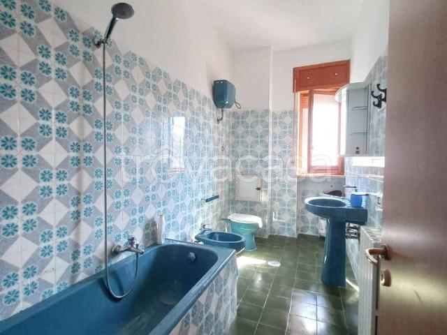 Appartamento in in affitto da privato a Pulsano via Giuseppe Mazzini, 108, posto auto, terrazzo, da privato TrovaCasa