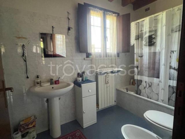 Appartamento in in affitto da privato a Quistello via d. Semeghini, 25, arredato, box, da privato TrovaCasa