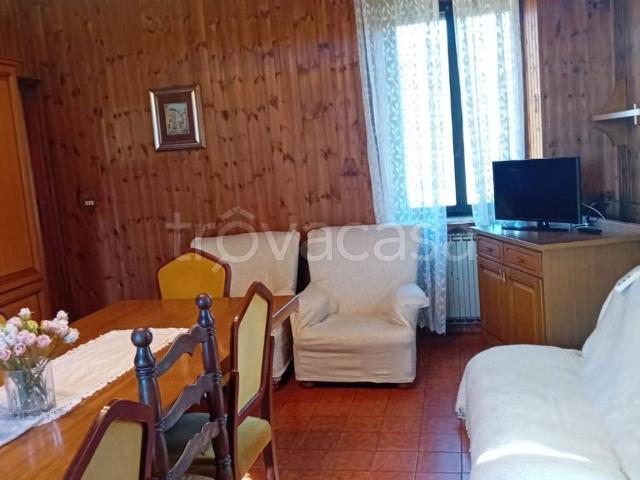 Appartamento in in affitto da privato a Rocca Sinibalda via del Pereto, 15, giardino, terrazzo, da privato TrovaCasa