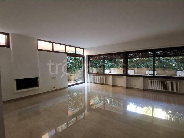 Appartamento in in affitto da privato a Roma via Giuseppe Montanelli, 11, giardino privato, da privato, caminetto TrovaCasa