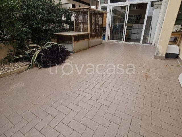 Appartamento in in affitto da privato a Roma via dei Fiori, 59, giardino, da privato, veranda TrovaCasa