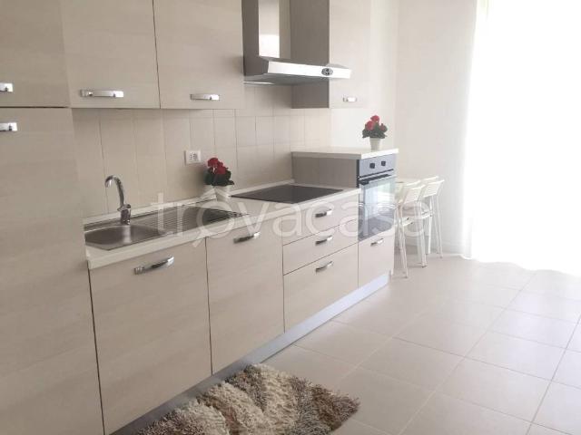 Appartamento in in affitto da privato a Roma via di Trigoria, 173, arredato, giardino, da privato TrovaCasa