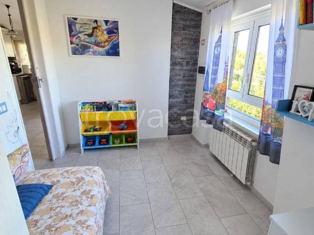 Appartamento in in affitto da privato a Roma via Filippo Naldi, 28, arredato, giardino privato, terrazzo TrovaCasa
