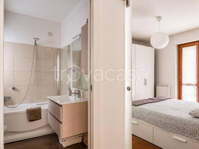 Appartamento in in affitto da privato a Roma via Ida Baccini, 30, giardino, box, terrazzo TrovaCasa