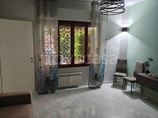 Appartamento in in affitto da privato a Roma via Martino di Tiro, 11, da privato, ingresso indipendente, luminoso TrovaCasa