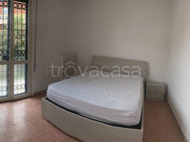 Appartamento in in affitto da privato a Roma via Siderno, 39, arredato, da privato, balcone TrovaCasa
