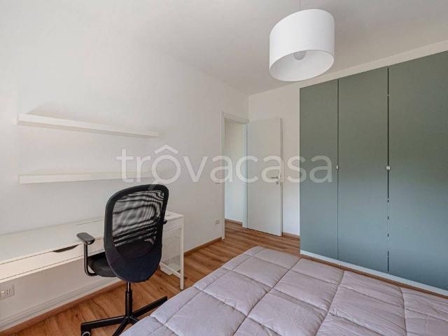 Appartamento in in affitto da privato a Roma via Pescosolido, 100, arredato, da privato, ascensore TrovaCasa