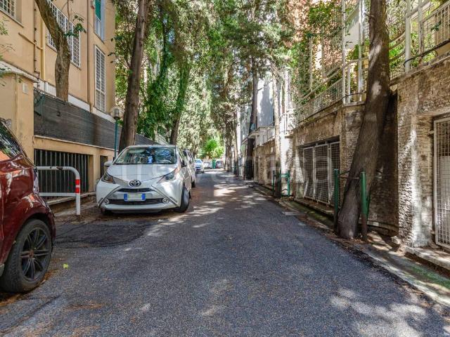Appartamento in in affitto da privato a Roma viale Ruggero Bacone, 6, posto auto, da privato TrovaCasa