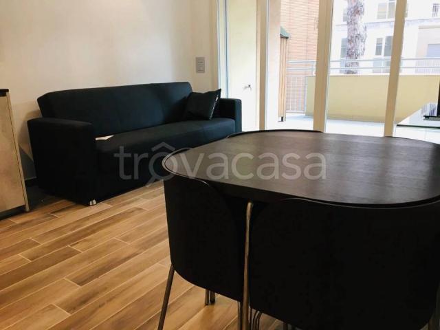 Appartamento in in affitto da privato a Roma piazza Albania, 35, arredato, terrazzo, da privato TrovaCasa
