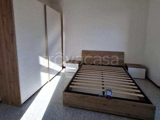 Appartamento in in affitto da privato a Romagnano Sesia piazza Camillo Benso di Cavour, 3, da privato, luminoso, balcone TrovaCasa