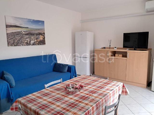 Appartamento in in affitto da privato a Roseto degli Abruzzi via del Mare, 16B, arredato, giardino privato, da privato TrovaCasa