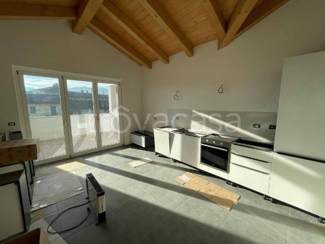 Appartamento in in affitto da privato a Revello via Envie, 9, giardino, box, da privato TrovaCasa