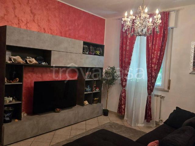 Appartamento in in affitto da privato a Reggio nell'Emilia via Honorè De Balzac, 16, da privato, balcone TrovaCasa