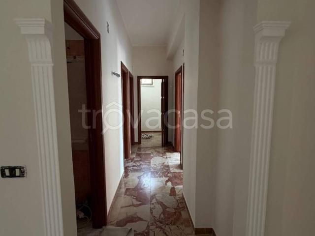 Appartamento in in affitto da privato a Reggio di Calabria via Sbarre Superiori, 95M, giardino, posto auto, da privato TrovaCasa