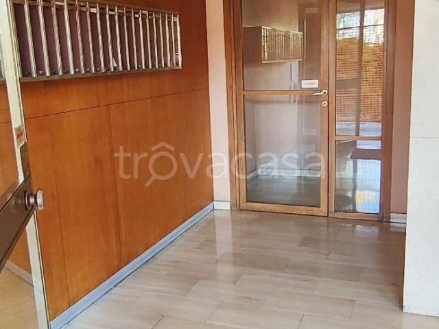 Appartamento in in affitto da privato a Rho via Lainate, 64, da privato, ristrutturato, lavatrice TrovaCasa
