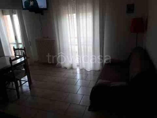 Appartamento in in affitto da privato a Riccione viale Bardia, 3, arredato, da privato, buono stato TrovaCasa