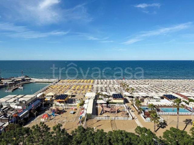 Appartamento in in affitto da privato a Riccione viale Milano, 3, box, terrazzo, da privato TrovaCasa