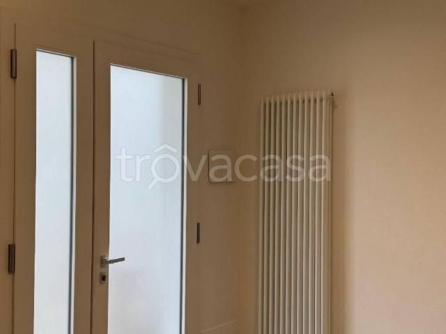 Appartamento in in affitto da privato a Riccione viale Puglia, 7, da privato, ristrutturato, lavatrice TrovaCasa