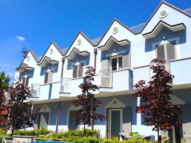 Appartamento in in affitto da privato a Rimini viale Vincenzo Busignani, 7, giardino privato, da privato, ascensore TrovaCasa