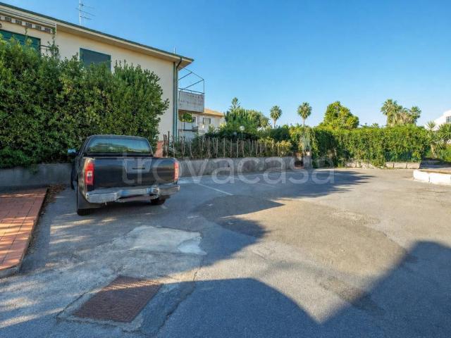 Appartamento in in affitto da privato a Riposto via Salvatore Carnevale, 9, giardino, posto auto, da privato TrovaCasa