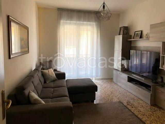 Appartamento in in affitto da privato a Torino corso Re Umberto, 84, da privato, ascensore, balcone TrovaCasa