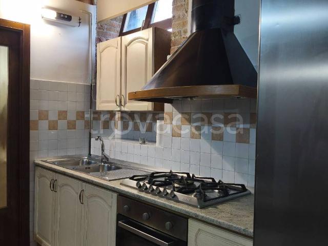 Appartamento in in affitto da privato a Torricella Sicura via Martiri Ungheresi, 76, da privato, riscaldamento autonomo, caminetto TrovaCasa