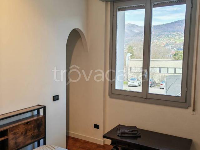 Appartamento in in affitto da privato a Tavernerio via Briantea, 23, arredato, giardino, da privato TrovaCasa