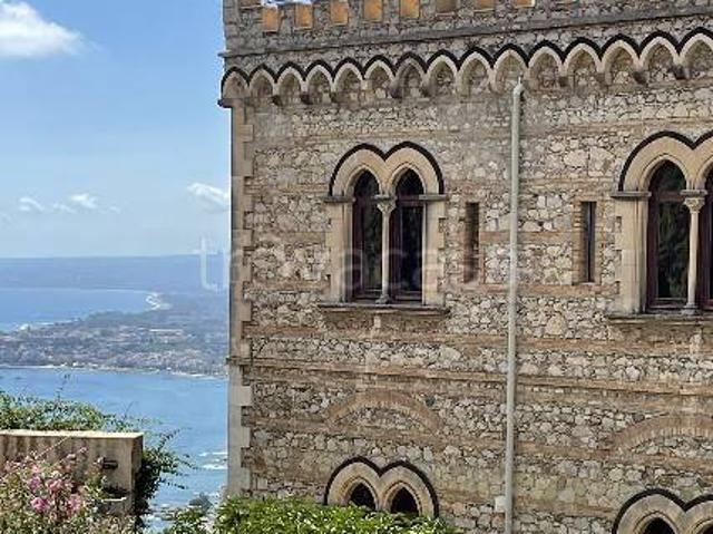 Appartamento in in affitto da privato a Taormina via dei Naxi, 10, arredato, terrazzo, da privato TrovaCasa