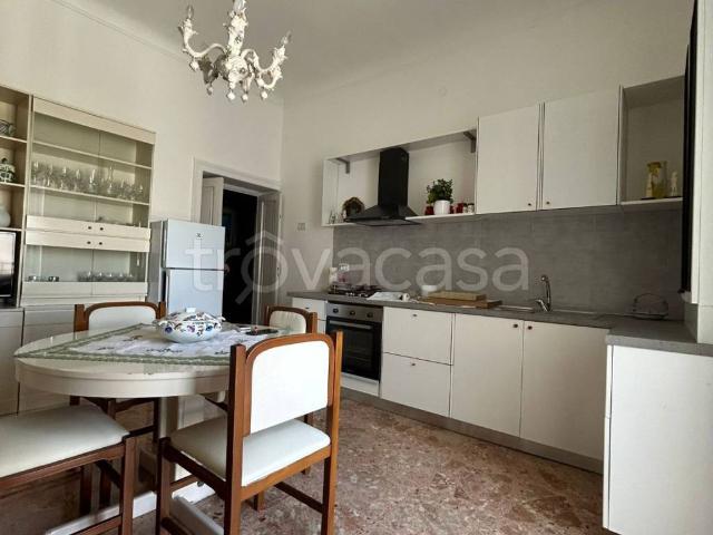 Appartamento in in affitto da privato a Taranto via Leonida da Taranto, 41, da privato, ascensore, centrale TrovaCasa