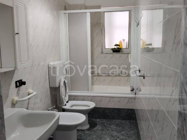 Appartamento in in affitto da privato a Taranto via Pola, 78, da privato, riscaldamento autonomo, ascensore TrovaCasa