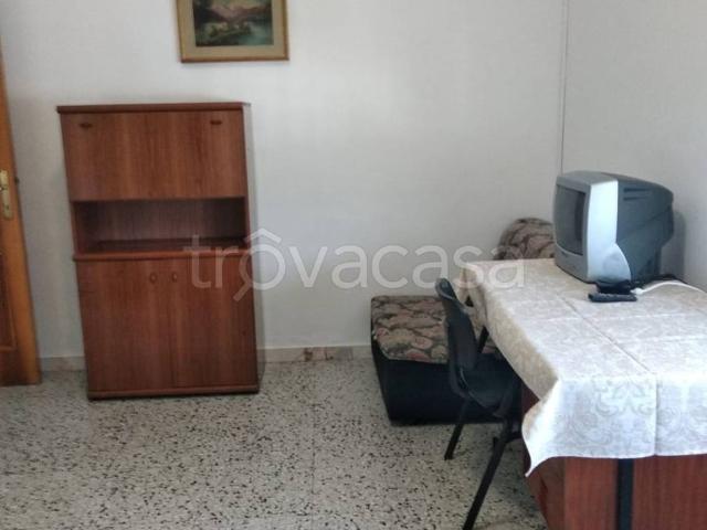 Appartamento in in affitto da privato a Teramo via Luigi Einaudi, 10, da privato, cantina, senza ascensore TrovaCasa