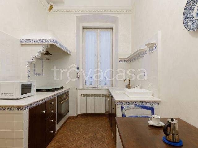 Appartamento in in affitto da privato a Trieste via San Giorgio, 5, arredato, da privato, vasca idromassaggio TrovaCasa